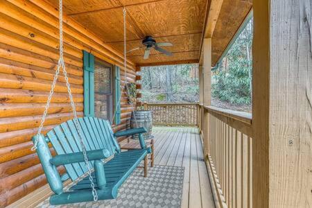 The Great Escape - Min From Parkway With Hot Tub Villa Gatlinburg Exterior photo
